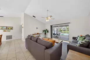 5836 Helen Way, Sarasota, FL 34243 - Photo 12