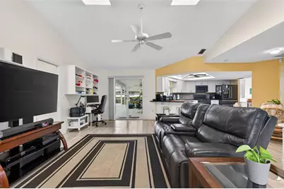 5836 Helen Way, Sarasota, FL 34243 - Photo 28