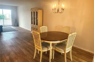 3973 Lake Bayshore Dr, Bradenton, FL 34205 - Photo 6