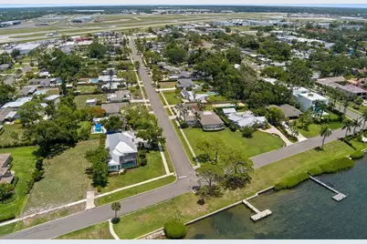 322 Suwanee Avenue, Sarasota, FL 34243 - Photo 32
