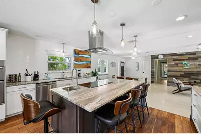 322 Suwanee Avenue, Sarasota, FL 34243 - Photo 10