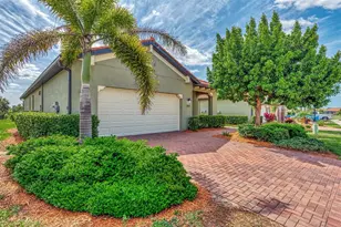 10113 Fiddlewood Dr, Venice, FL 34293 - Photo 2