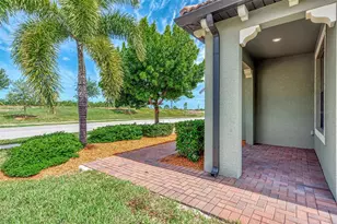 10113 Fiddlewood Dr, Venice, FL 34293 - Photo 6