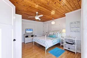 517 Kumquat Dr, Anna Maria, FL 34216 - Photo 50