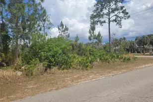 2601 East 10th Street, Lehigh Acres, FL 33936 - Photo 4