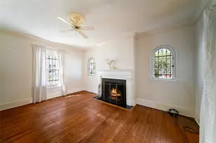411 Burns Ct, Sarasota, FL 34236 - Photo 4