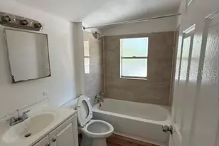1425 14th St W, Bradenton, FL 34205 - Photo 14