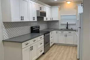 1524 18th Ave N, Saint Petersburg, FL 33704 - Photo 18