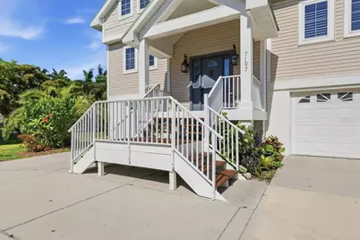 7107 Hawks Harbor Circle, Bradenton, FL 34207 - Photo 8