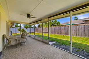 8824 Phyliss Ave, Sarasota, FL 34231 - Photo 22