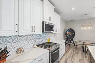 2570 Wild Cherry Path, Sarasota, FL 34240 - Photo 26
