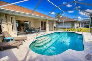 118 Broadmoor Ln, Rotonda West, FL 33947 - Photo 2