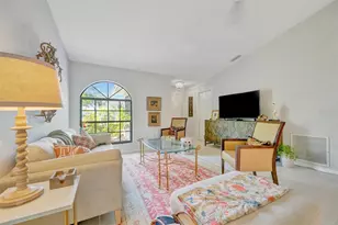 5872 Pauma Ct, Sarasota, FL 34232 - Photo 6