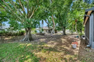 5872 Pauma Ct, Sarasota, FL 34232 - Photo 40