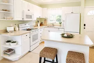 8360 Wingate Dr, Sarasota, FL 34238 - Photo 8