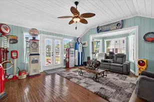 216 Sunrise Dr, Nokomis, FL 34275 - Photo 14