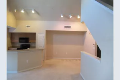 5601 Rosehill Road #203, Sarasota, FL 34233 - Photo 2