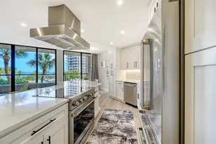 1211 Gulf of Mexico Dr, Longboat Key, FL 34228 - Photo 14