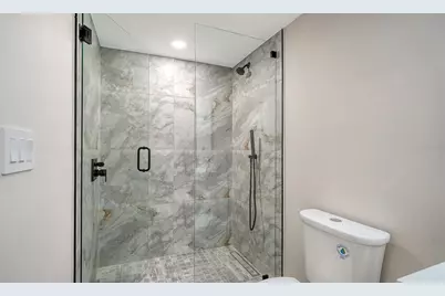 1211 Gulf Of Mexico Drive #105, Longboat Key, FL 34228 - Photo 30