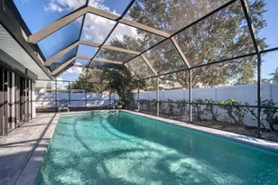 2926 Captiva Dr, Sarasota, FL 34231 - Photo 26