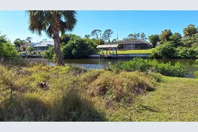 3173 Rock Creek Drive, Port Charlotte, FL 33948 - Photo 4