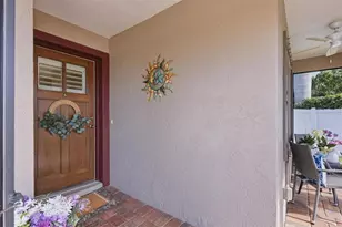 7106 35th St E, Sarasota, FL 34243 - Photo 4