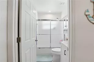 6594 Fairway Gardens Dr, Bradenton, FL 34203 - Photo 14