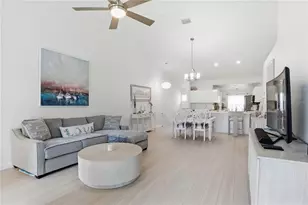 6594 Fairway Gardens Dr, Bradenton, FL 34203 - Photo 2