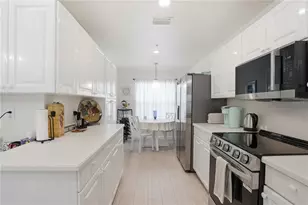 6594 Fairway Gardens Dr, Bradenton, FL 34203 - Photo 14