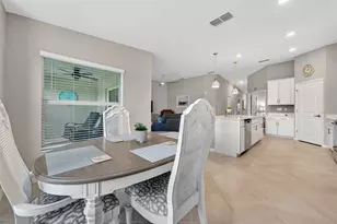 12390 Wellen Golf St, Venice, FL 34293 - Photo 16