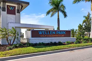 12390 Wellen Golf St, Venice, FL 34293 - Photo 2