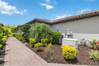 6242 Grandview Hill Court, Bradenton, FL 34203 - Photo 4