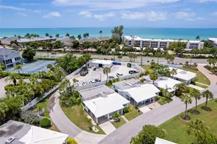 546 Spanish Dr S, Longboat Key, FL 34228 - Photo 2