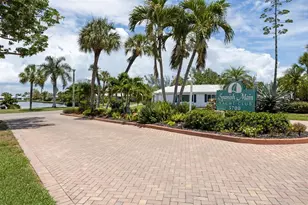 546 Spanish Dr S, Longboat Key, FL 34228 - Photo 40
