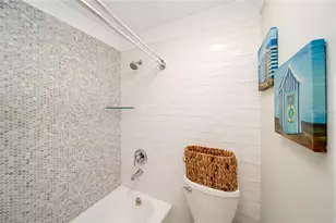 546 Spanish Dr S, Longboat Key, FL 34228 - Photo 28