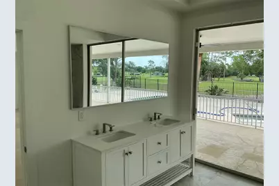 502 Magellan Drive, Sarasota, FL 34243 - Photo 24