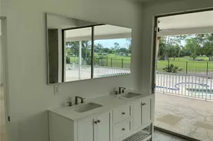 502 Magellan Dr, Sarasota, FL 34243 - Photo 24