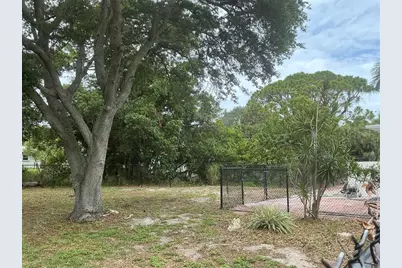 502 Magellan Drive, Sarasota, FL 34243 - Photo 44