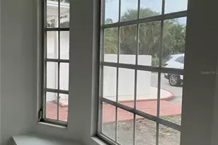 502 Magellan Dr, Sarasota, FL 34243 - Photo 28