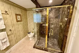 376 W Royal Flamingo Dr, Sarasota, FL 34236 - Photo 24