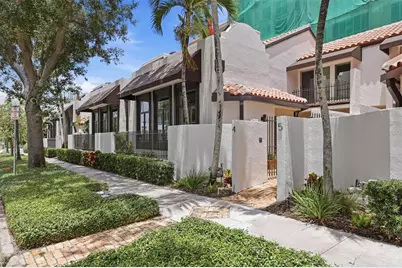 200 Cocoanut Avenue #5, Sarasota, FL 34236 - Photo 1
