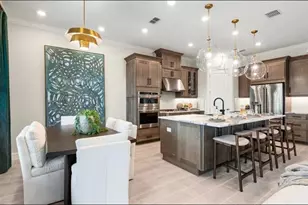 7672 Moonbeam Ave, Sarasota, FL 34241 - Photo 4