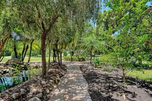 4981 Hubner Cir, Sarasota, FL 34241 - Photo 4
