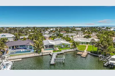 605 Key Royale Drive, Holmes Beach, FL 34217 - Photo 90