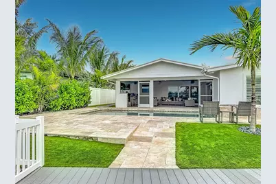 605 Key Royale Drive, Bradenton Beach, FL 34217 - Photo 18