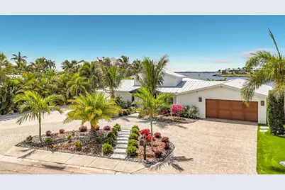 605 Key Royale Drive, Holmes Beach, FL 34217 - Photo 84
