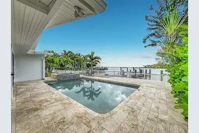605 Key Royale Drive, Holmes Beach, FL 34217 - Photo 12