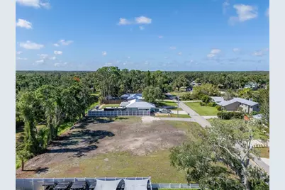 1941 E Leewynn Drive, Sarasota, FL 34240 - Photo 4