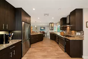 157 Lookout Point Dr, Osprey, FL 34229 - Photo 16