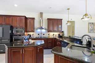 3754 Eagle Hammock Dr, Sarasota, FL 34240 - Photo 10